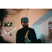 Hollarka v artrafice 2019